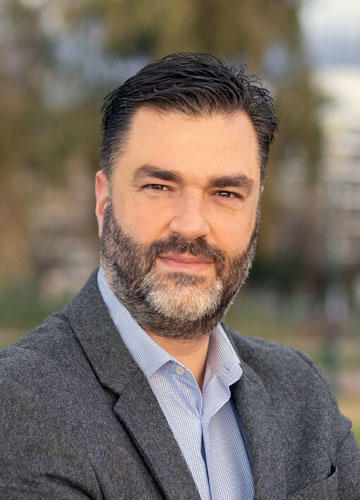 Σπ. Σκιαδαρέσης, υπ για την Π.Δ.Ε. με την στήριξη του ΠΑΣΟΚ. Ποιοι “έφαγαν” τον Δ. Κωνσταντόπουλο…