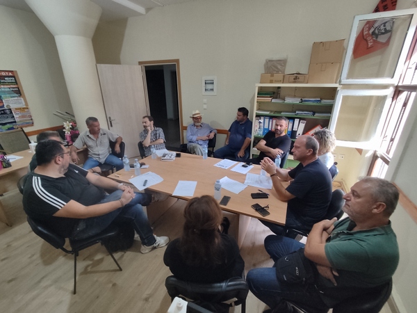 Ανυπότακτο Αγρίνιο: συνάντηση με ΔΣ του σωματείου εργαζομένων στο Δήμο Αγρινίου.