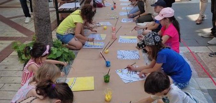 Δήμος Αγρινίου: «Τα παιδιά παίζουν στους πεζόδρομους της πόλης»