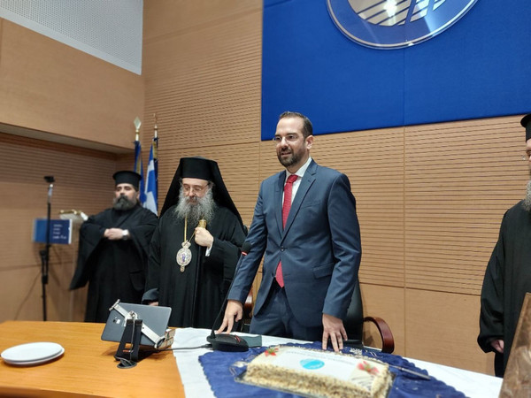 Νεκτάριος Φαρμάκης: «Η χρονιά άλλαξε. Εσύ;» – Το μήνυμά του για την Πρωτοχρονιά