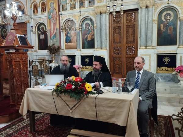 Ιερατική Σύναξη με θέμα το Μυστήριο του Γάμου  στην Ιερά Μητρόπολη Αιτωλίας και Ακαρνανίας