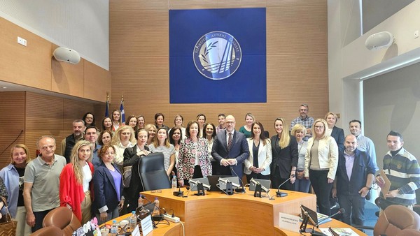 Επιμορφωτική Δράση για εκπαιδευτικούς «Bring the European Union to your school! Experience it first hand»