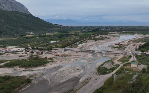Εγκαινιάζεται την Πέμπτη η γέφυρα του Ευήνου. Αναμένεται να κόψει την κορδέλα ο Σταικούρας