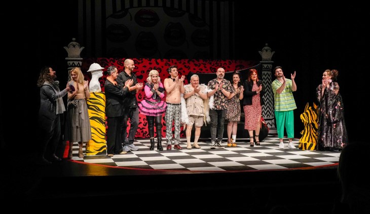 ΔΗ.ΠΕ.ΘΕ. Αγρινίου: Με επιτυχία η πρεμιέρα της παράστασης «Απόψε τρώμε στης Ιοκάστης»