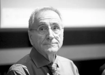 Πάνος Σόμπολος: Λέω πάντα στους νεότερους ότι δεν μπορεί να κάνουν δημοσιογραφία από το γραφείο ή το τηλέφωνο