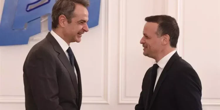 Συνάντηση Μητσοτάκη με Δούκα: «Η κυβέρνηση είναι ανοιχτή για την καλύτερη δυνατή συνεργασία»