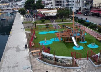 Αμφιλοχία: Σε λειτουργία ξανά η ανακαινισμένη παιδική χαρά στην παραλία Αμφιλοχίας
