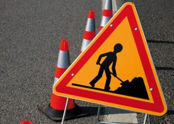 Ναύπακτος: Συνεχίζονται οι εργασίες για την κατασκευή των πεζοδρομίων στην ανατολική πλευρά της Ναυπάκτου