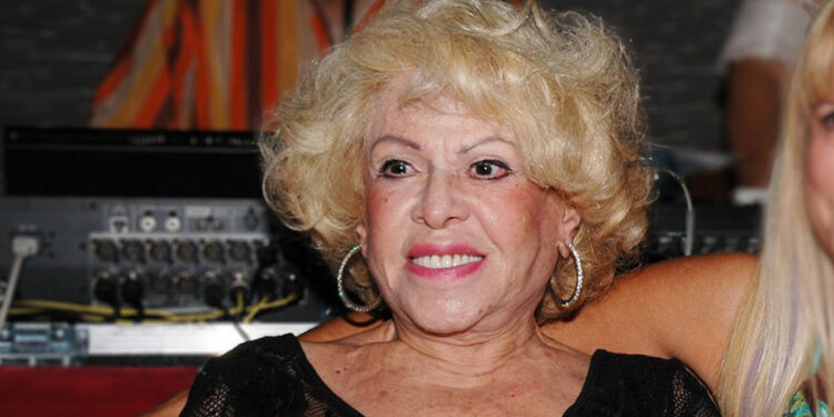 Πέθανε η σπουδαία τραγουδίστρια Καίτη Γκρέυ σε ηλικία 100 ετών