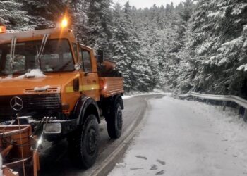 Χιονοπτώσεις στα ορεινά της Αιτωλοακαρνανίας. Θ. Μαυρομάτης “περιορίστε τις μετακινήσεις”