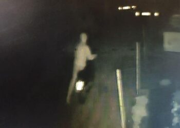 Αγρίνιο: Θρασύτατοι κλέφτες αρπάζουν μηχανάκι κοντά στο Πάρκο (Αποκαλυπτικό βίντεο)