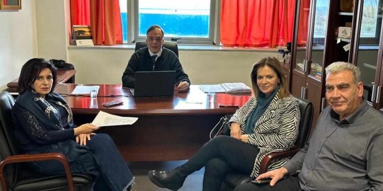 Πότε θα κάνει η Σταρακά το τραπέζι στον Άδωνι;