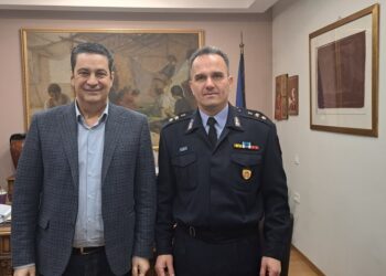 Αγρίνιο: συνάντηση Παπαναστασίου με τον νέο Διοικητή  Πυροσβεστικής Υπηρεσίας Αγρινίου