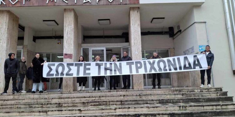 Αγρίνιο: στο αυτόφωρο οι 6 της αντιπολίτευσης του δήμου Θέρμου