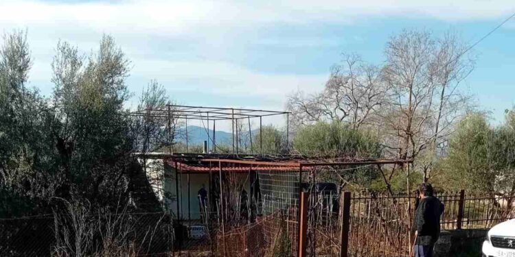 Αγρίνιο: Απανθρακωμένος βρέθηκε ηλικιωμένος άνδρας στη Δογρή (εικόνες)