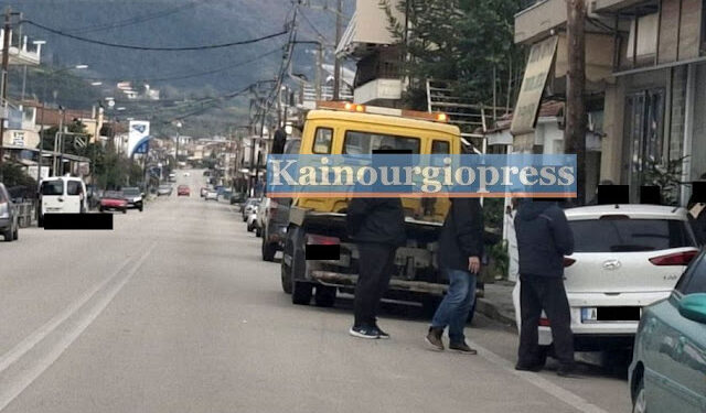 Αγρίνιο: Τροχαίο στο Καινούργιο με καραμπόλα τριών οχημάτων