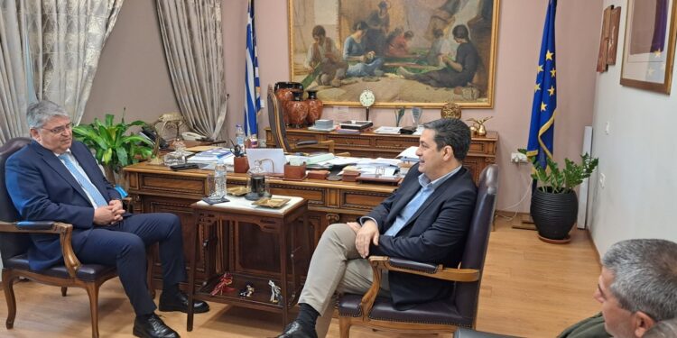 Αγρίνιο: Συνάντηση Παπαναστασίου με τον πρόεδρο της ΝΙΚΗΣ