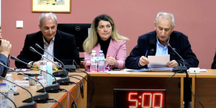 Θέρμο: δείτε ζωντανά την συνεδρίαση του Δ.Σ Θέρμου