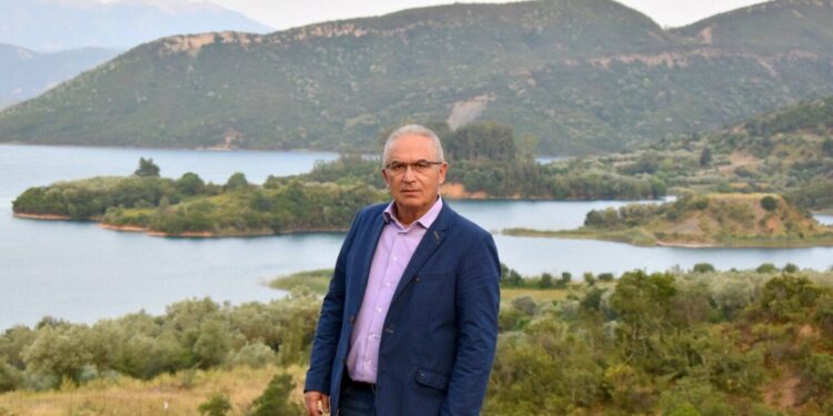 Αθ. Τορουνίδης: θα μας βρουν απέναντι στα πλωτά φωτοβολταϊκά στο δήμο Αμφιλοχίας