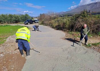 Ξηρόμερο: Παρεμβάσεις τσιμεντόστρωσης στα σύνορα Άγιος Στέφανος – Κουβαράς