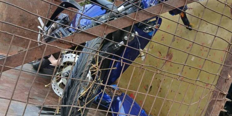 Σοβαρό τροχαίο στις Παπαδάτες Αγρινίου- Σύγκρουση Ι.Χ. με μηχανάκι, στο νοσοκομείο ο οδηγός του