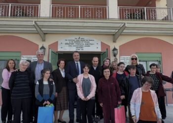 Ο Θανάσης Παπαθανάσης στις Στέγες Υποστηριζόμενης Διαβίωσης «ΑΛΚΥΟΝΗ» και «Παναγία Ελεούσα»