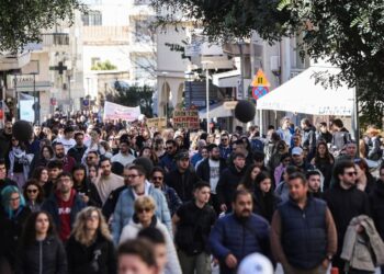 Μεγάλη πανελλαδική απεργία 9 Απριλίου: «Παραλύει» η χώρα, ποιοι συμμετέχουν, πώς θα κινηθούν τα ΜΜΜ
