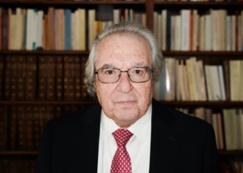 Εκδήλωση Τιμητικής Βράβευσης καθηγητού Γεώργιου Μπαμπινιώτη από το Ίδρυμα Πολιτισμού της Ιεράς Μητροπόλεως Αιτωλίας και Ακαρνανίας « Άγιος Ευγένιος ο Αιτωλός»