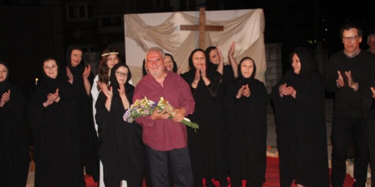 Πλήθος κόσμου στο θεατρικό δρώμενο “Θρήνον συνεκίνει…” που διοργάνωσε ο Δήμος Αμφιλοχίας