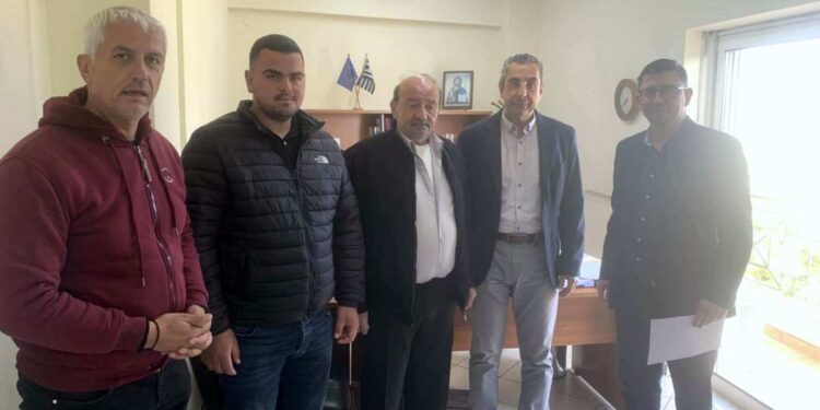 Παράσταση στα γραφεία της διεύθυνσης Κτηνιατρικής, για το πρόβλημα με τα σφαγεία που προέκυψε για τους κτηνοτρόφους του Ξηρομέρου.