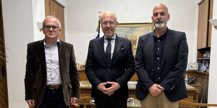 Συνάντηση του Αναπλ. Περιφερειάρχη, Χαράλαμπου Μπονάνου με τον Υφυπουργό Υγείας, Δημήτρη Βαρτζόπουλο