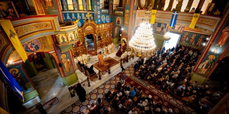 Ο Εσπερινός του Αγίου Χριστοφόρου στο Αγρίνιο