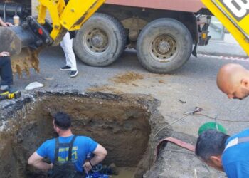 ΔΕΥΑ Αγρινίου: δεν εντοπίστηκε η βλάβη στην Ι. Σταίκου. 4η μέρα χωρίς νερό η περιοχή. Τι λέει ο πρόεδρος της ΔΕΥΑ. ΔΕΙΤΕ foto