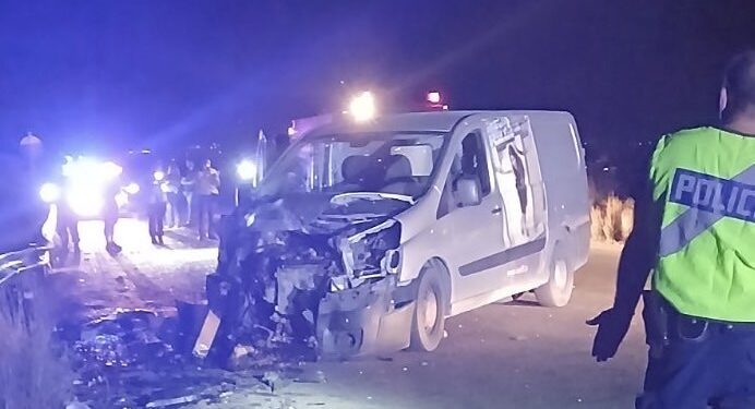 Θανατηφόρο τροχαίο στο Αγρίνιο: Απανθρακώθηκε νεαρό άτομο – Εικόνες από το σημείο της τραγωδίας