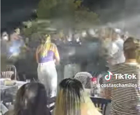 Σιταράλωνα Θέρμου: μπουνιές και καρεκλιές σε πανηγύρι με την Γωγώ Τσαμπά ΔΕΙΤΕ VIDEO