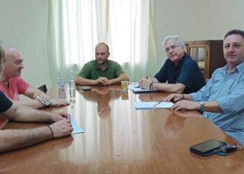 Αγρίνιο: σκληρή κριτική Τραπεζιώτη στη συνεδρίαση για την λογοδοσία