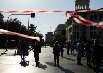 Τα «ψιλά γράμματα» στα μέτρα της ΔΕΘ – Τα κενά, οι ξεχασμένοι και η ακρίβεια