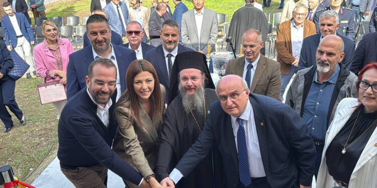 Ο Ν. Φαρμάκης στα εγκαίνια της Φοιτητικής Εστίας στο Μεσολόγγι – Τα έργα για την εκπαίδευση στην Π.Ε. Αιτωλοακαρνανίας