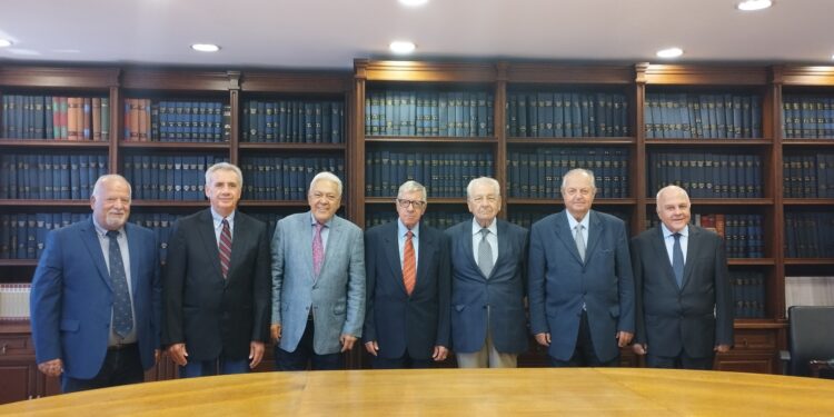 Συγκροτήθηκε σε σώμα το νέο Διοικητικό Συμβούλιο της Ένωσης τέως Βουλευτών και Ευρωβουλευτών