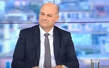 Κώστας Τσιάρας: Ξεκινούν οι πληρωμές από την ερχόμενη εβδομάδα • Στόχος η πλήρης διασφάλιση της διαφάνειας και της νομιμότητας στον ΟΠΕΚΕΠΕ» • Επιλέγουμε να είμαστε χρήσιμοι, όχι απλώς αρεστοί