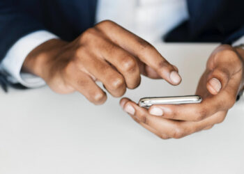 Απάτη άνω των 850.000 ευρώ με τη μέθοδο των «μαϊμού» λογιστών – Ελεύθεροι, με περιοριστικούς όρους, δύο κατηγορούμενοι