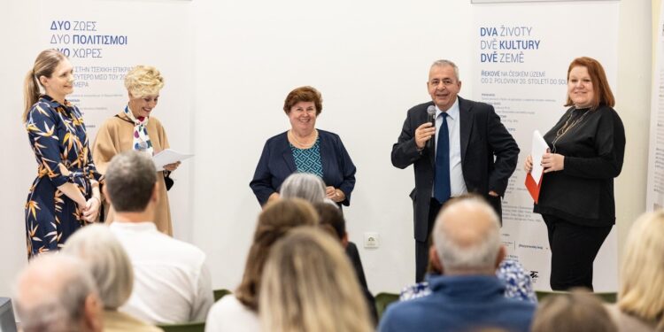 Ολοκλήρωση της έκθεσης «Δύο Ζωές, Δύο Πολιτισμοί, Δύο Χώρες» και έναρξη της περιοδείας στην Ελλάδα