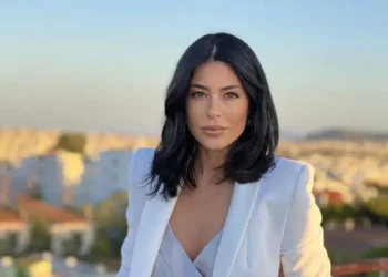 Αφροδίτη Λατινοπούλου: «Σκάνδαλο η κάθοδος Καραμανλή, Βορίδη και Αυγενάκη στις εκλογές»