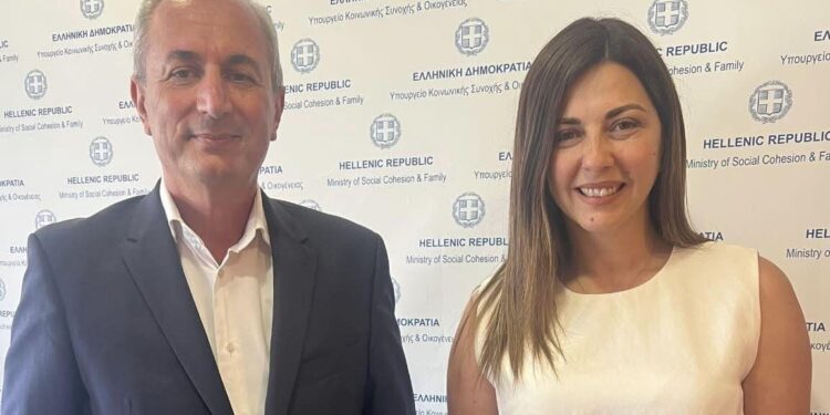 Θέρμο: δυο νεαρά παιδιά πέρασαν σε Ιατρική και Φαρμακυετική με το ειδικό ποσοστό 2%