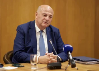 Κοινό μέτωπο κυβέρνησης Περιφερειαρχών κατά της ευλογιάς