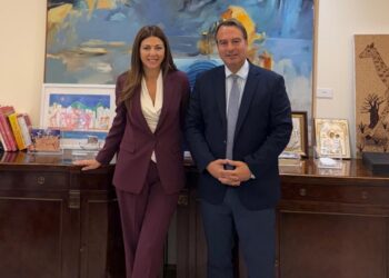 Συνάντηση του Βουλευτή Αιτωλοακαρνανίας Θανάση Παπαθανάση με την Υπουργό Παιδείας και Θρησκευμάτων Σοφία Ζαχαράκη