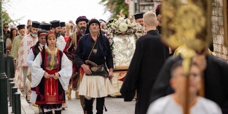 Η Ναύπακτος τίμησε τον πολιούχο της Άγιο Δημήτριο