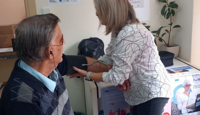 Μεσολόγγι: Το Κοινωνικό Παντοπωλείο διένειμε τρόφιμα και πραγματοποίησε δωρεάν μετρήσεις υγείας