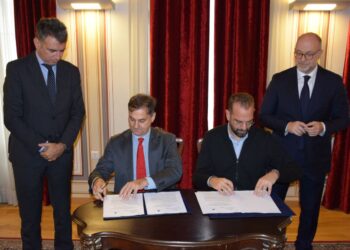 Υπογραφή Μνημονίου Συνεργασίας για τη λειτουργία Γραφείου Εξωστρέφειας στη Δυτική Ελλάδα