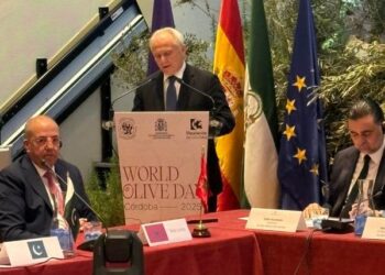 Ο Γιάννης Ανδριανός στη σύνοδο του Διεθνούς Συμβουλίου Ελιάς στην Κόρδοβα